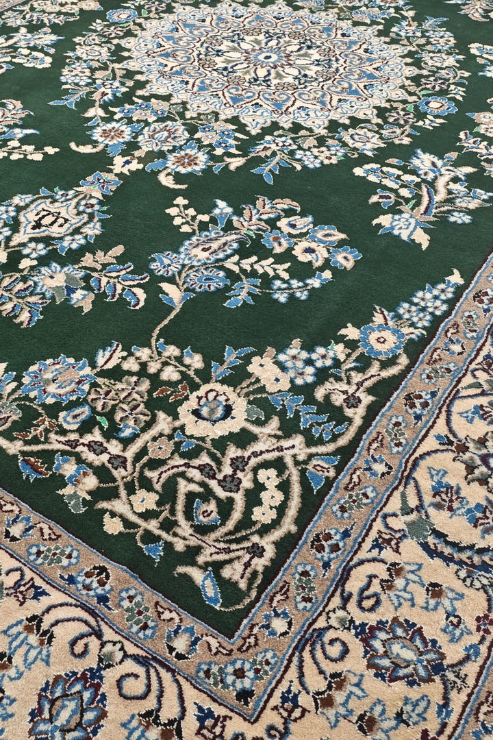 Forest-Green Medallion Persian Nain, Hand-Knotted Wool Rug
