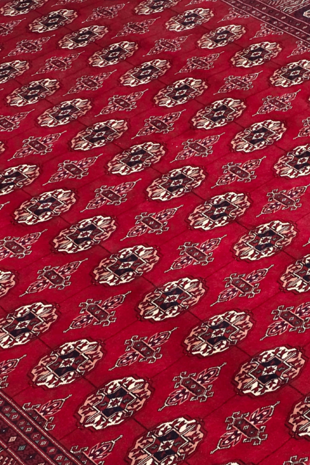 Red Turkmen Gül Bokhara Rug, Hand-Knotted Pakistani Wool
