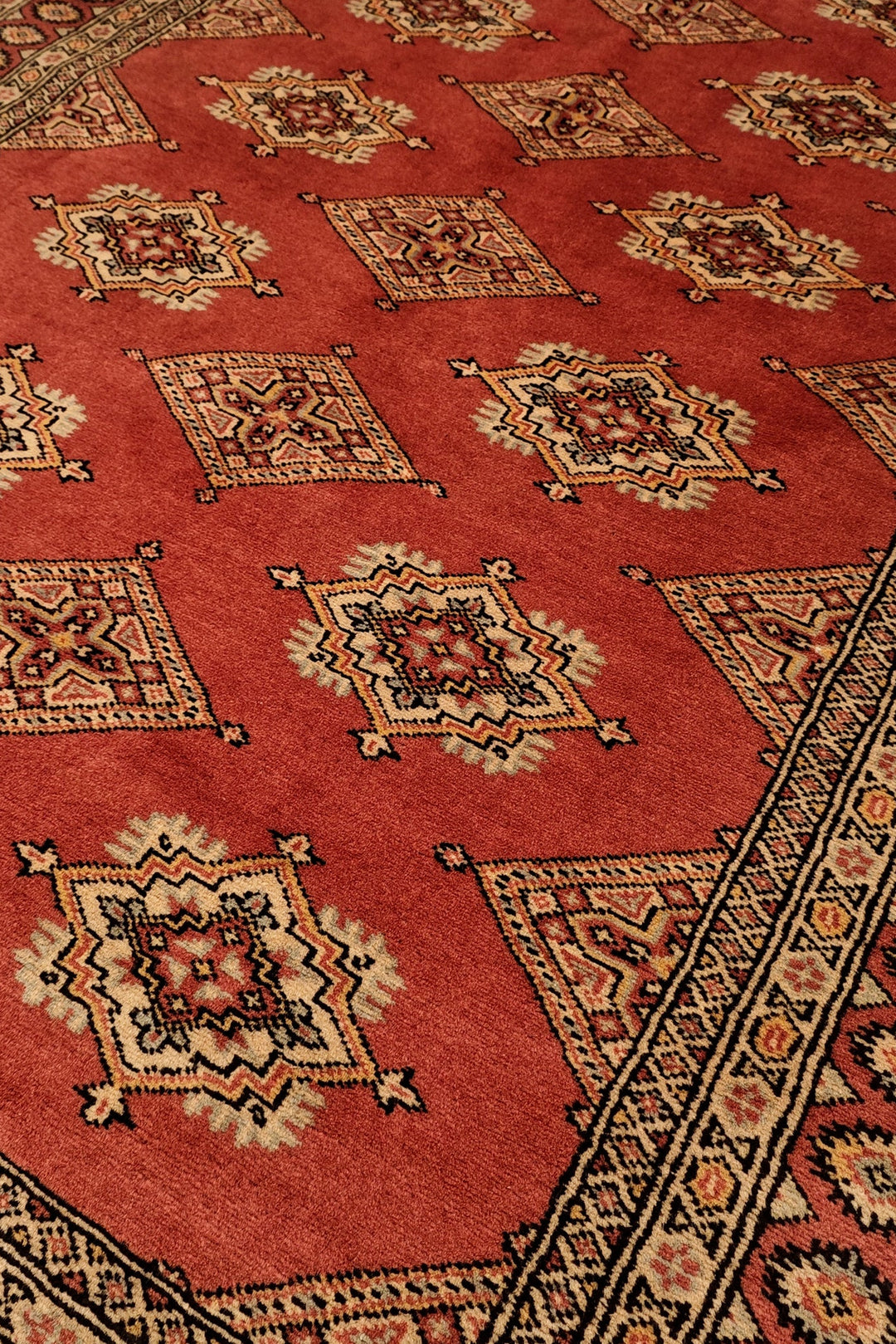 Terracotta Rust Diamond Gül Jaldar Rug, Hand-Knotted Pakistani Wool