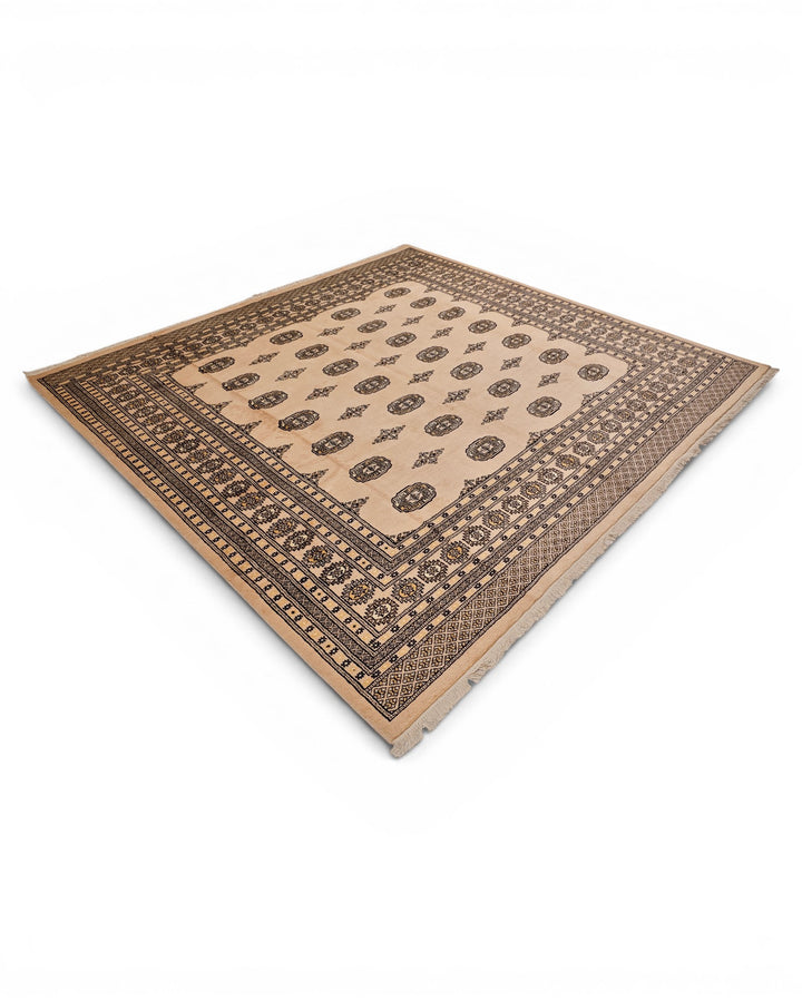 Taupe Gul Pakistani Bokhara, Hand-Knotted Wool Rug