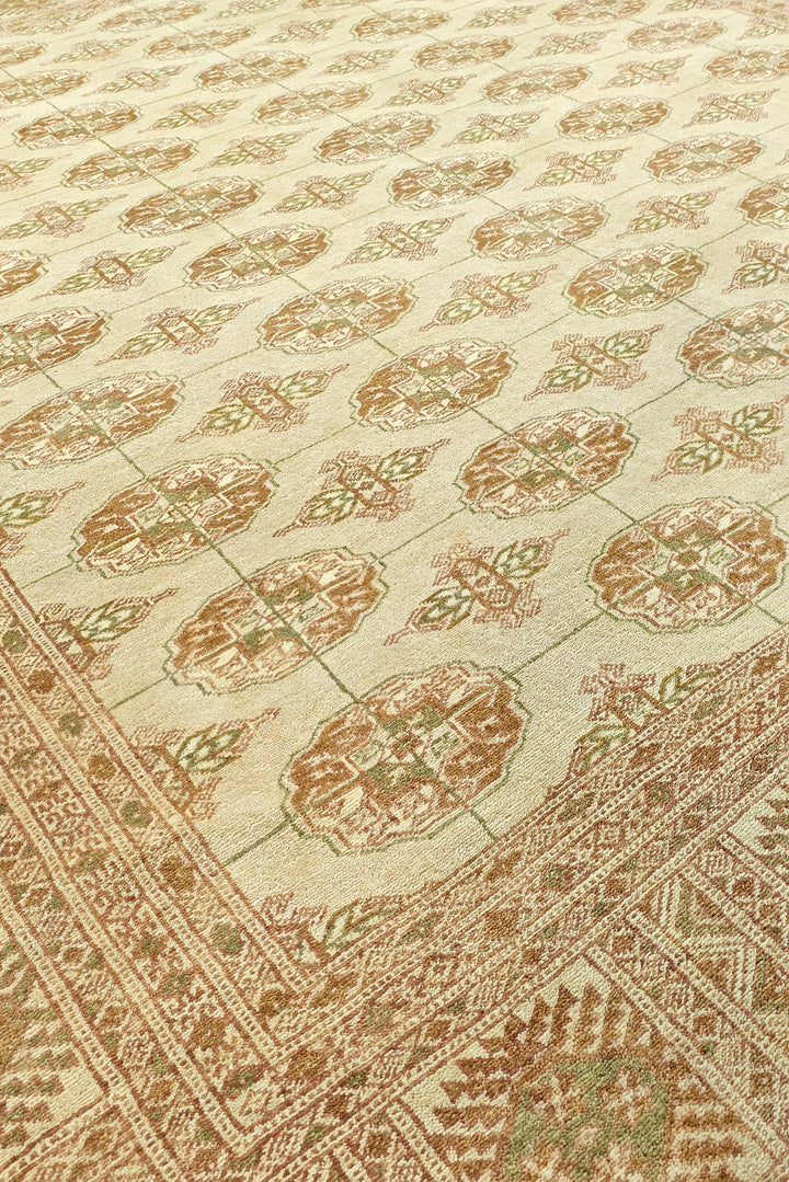 Antique Cream Turkmen Gül Bokhara Rug, Hand-Knotted Pakistani Wool