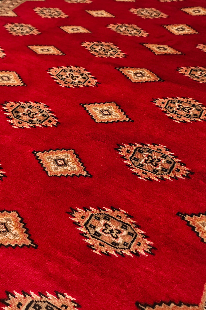 Red Diamond-Gül Jaldar Rug, Hand-Knotted Pakistani Wool &amp; Silk