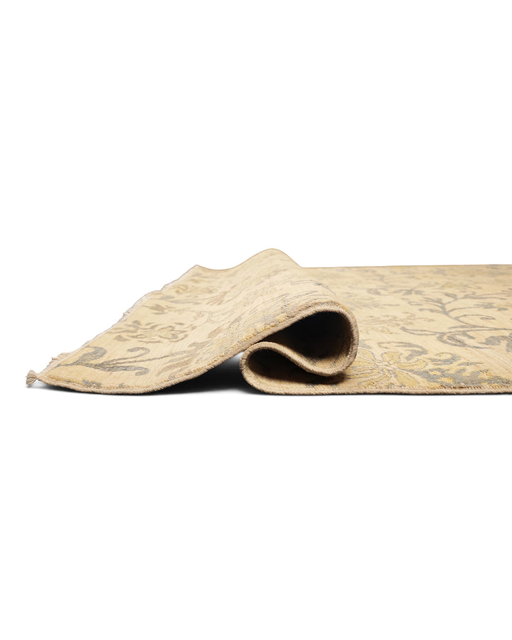 Champagne Lily Gabbeh, Hand-Knotted Afghan Wool &amp; Silk Rug