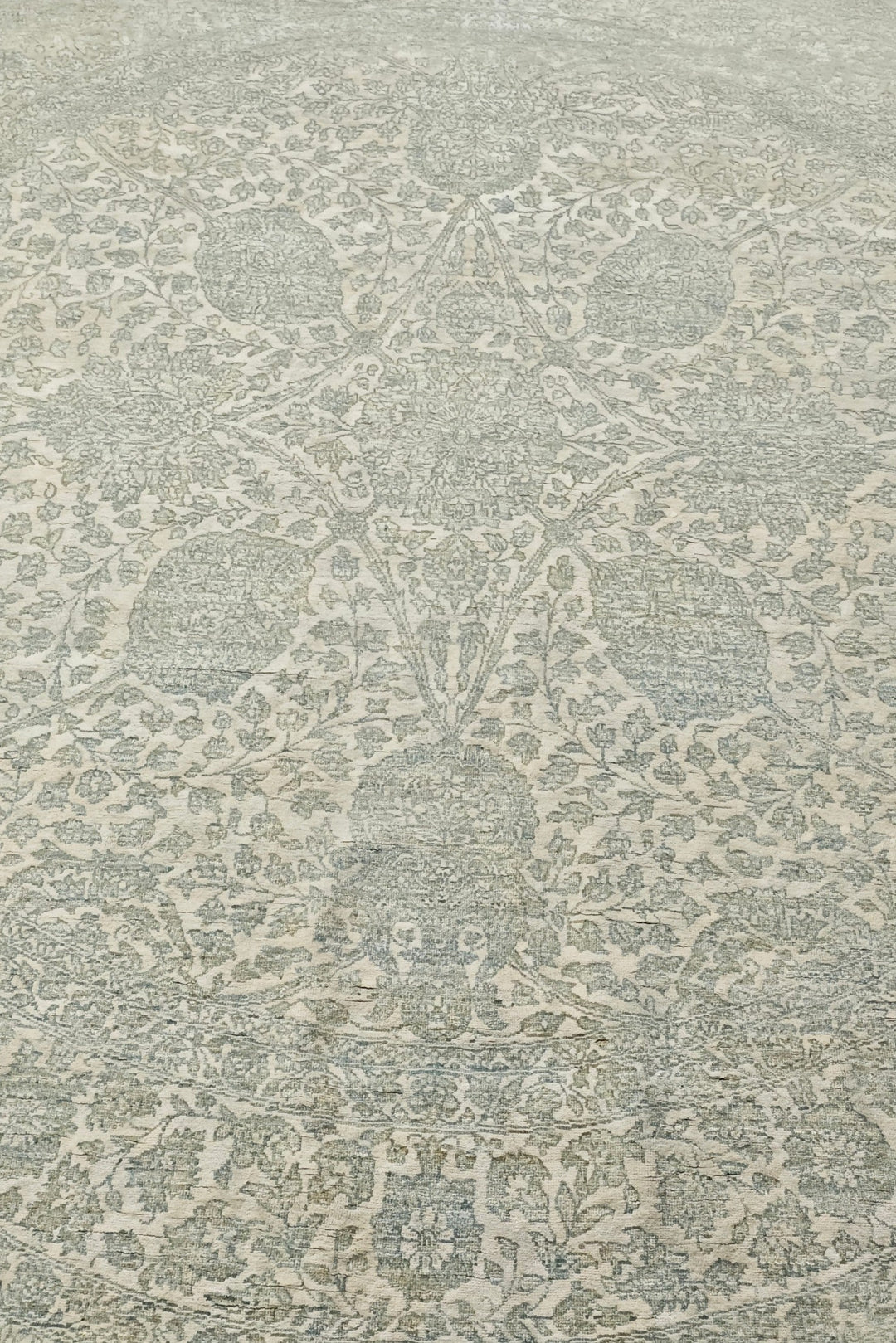 Sage and Cream Concentric Floral Round, Hand-Knotted Wool and Silk Rug