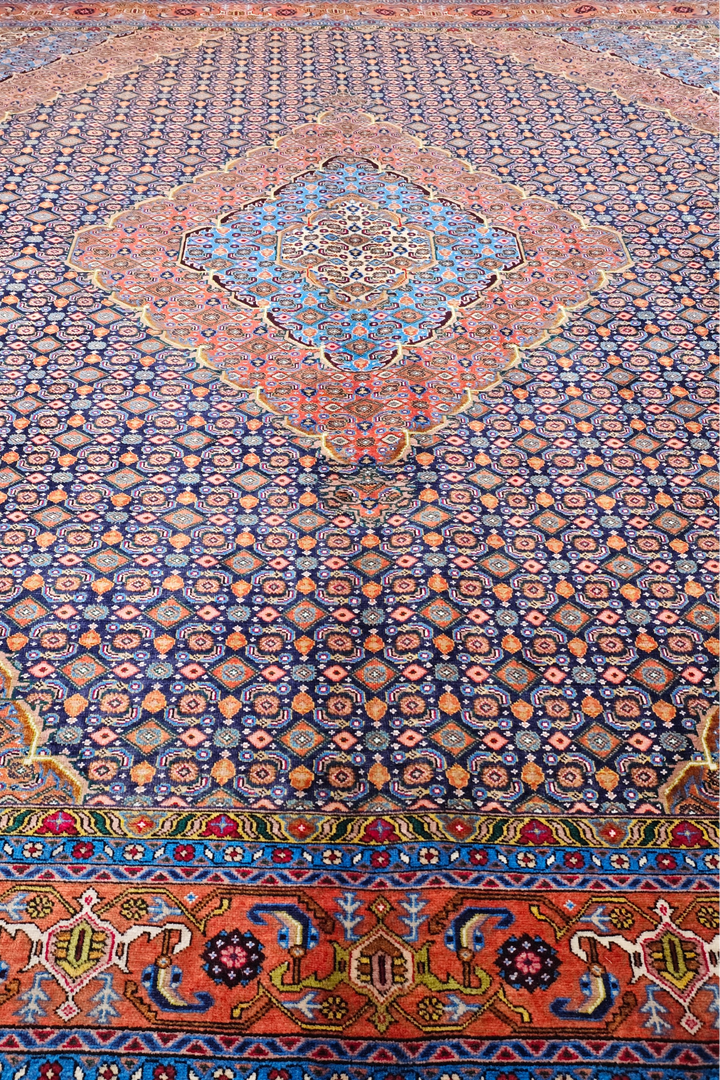 Slate Blue and Salmon Mahi Medallion, Hand-Knotted Wool Rug