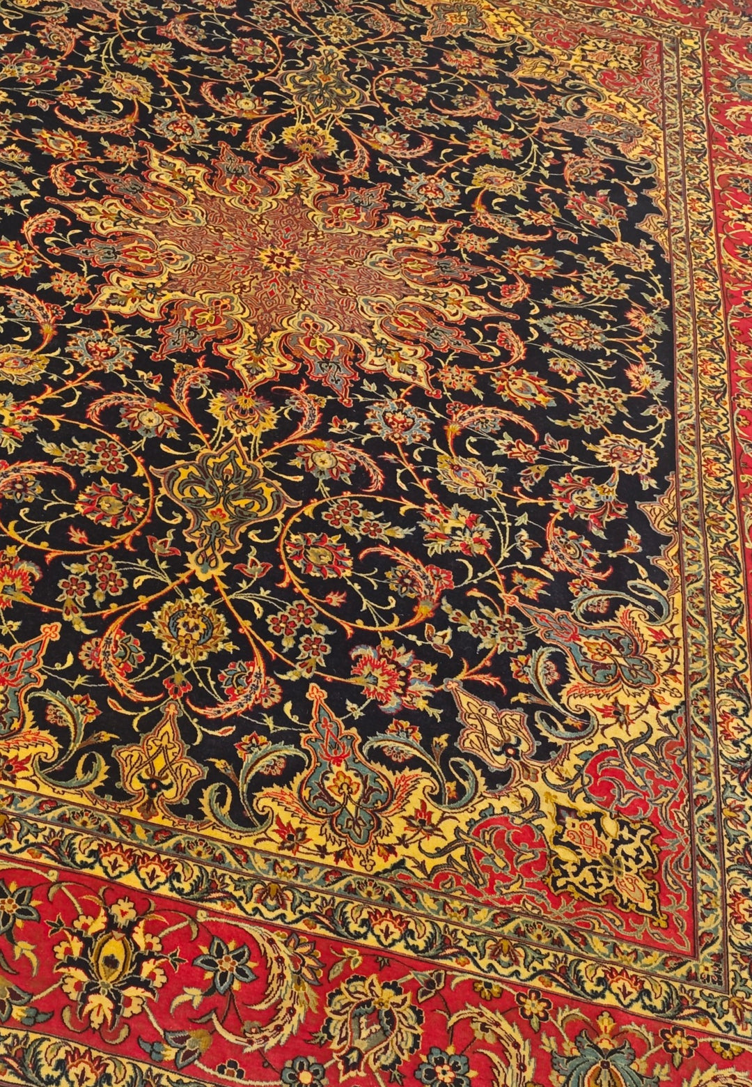 Black and Red Medallion Sirafian Isfahan, Hand-Knotted Wool Rug