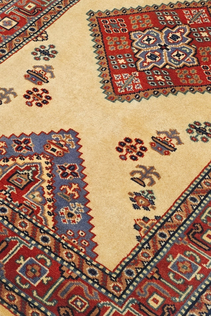 Cream Diamond Kazak