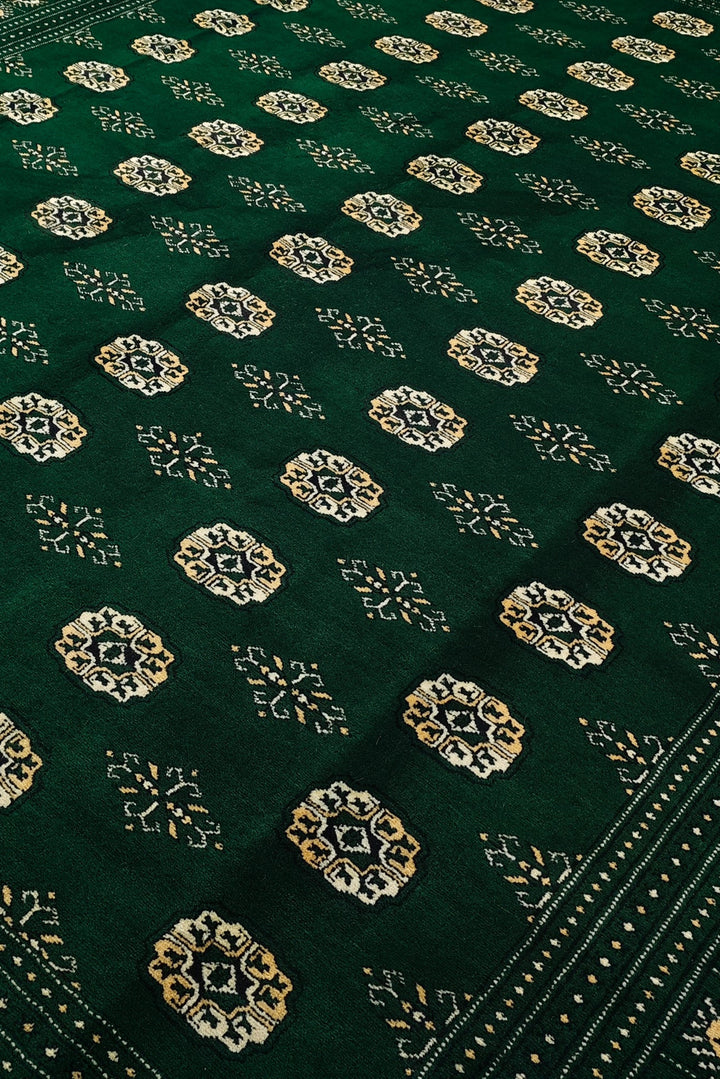 Emerald Green Turkmen Gül Bokhara Rug, Hand-Knotted Pakistani Wool