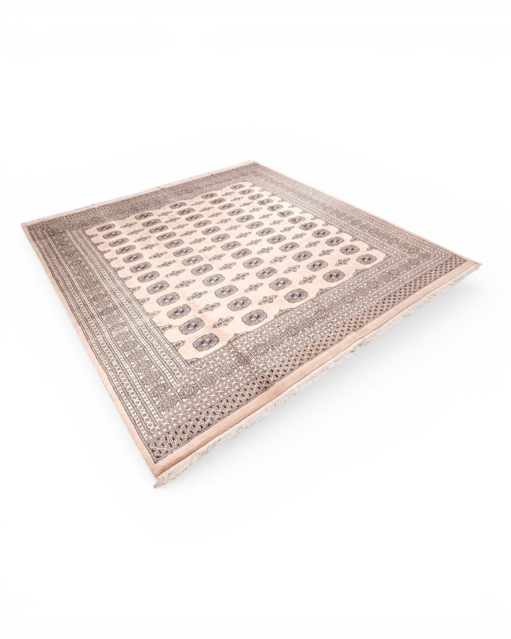 Walnut Pakistani Jaldar, Hand-Knotted Wool Rug