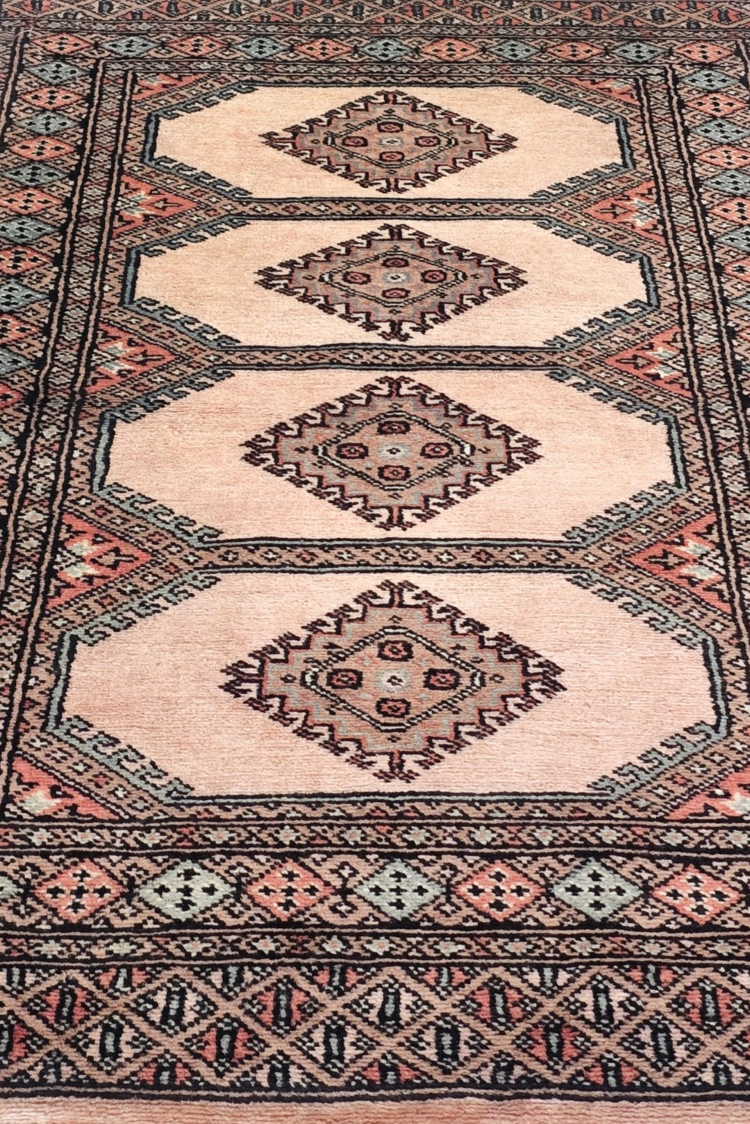 Pale Peach Octagon Jaldar