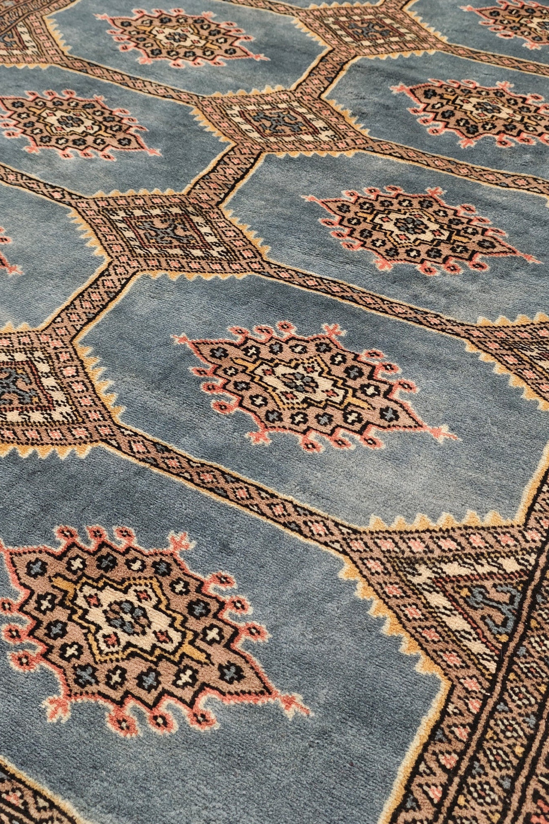 Slate Blue-Grey Gül Jaldar Rug, Hand-Knotted Pakistani Wool
