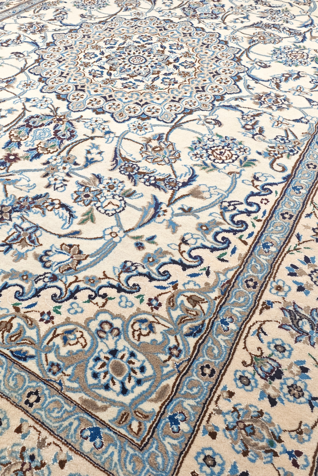 Ivory &amp; Blue Medallion Persian Nain, Hand-Knotted Wool Rug