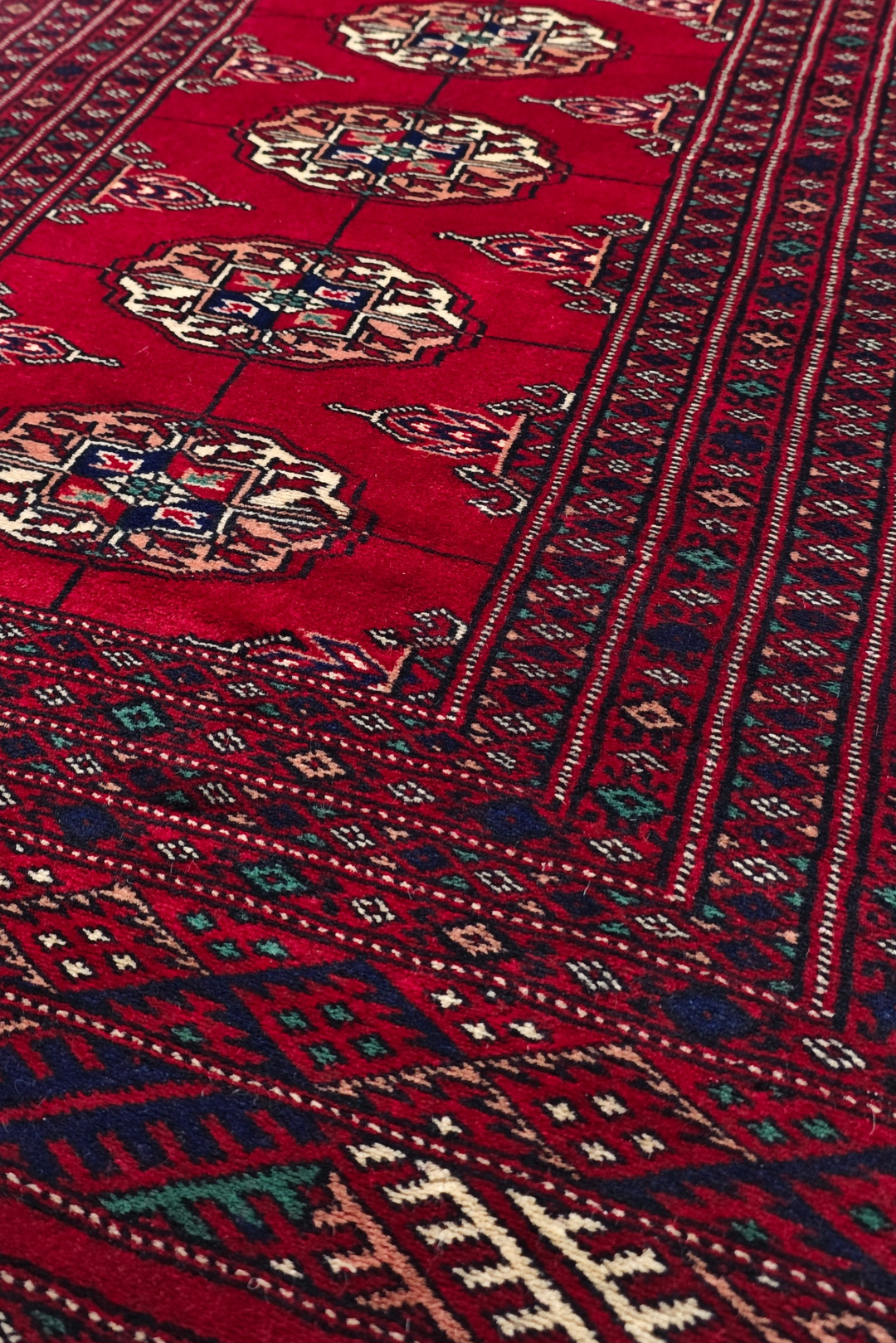 Crimson Single Column Gül Bokhara, Hand-Knotted Wool Rug