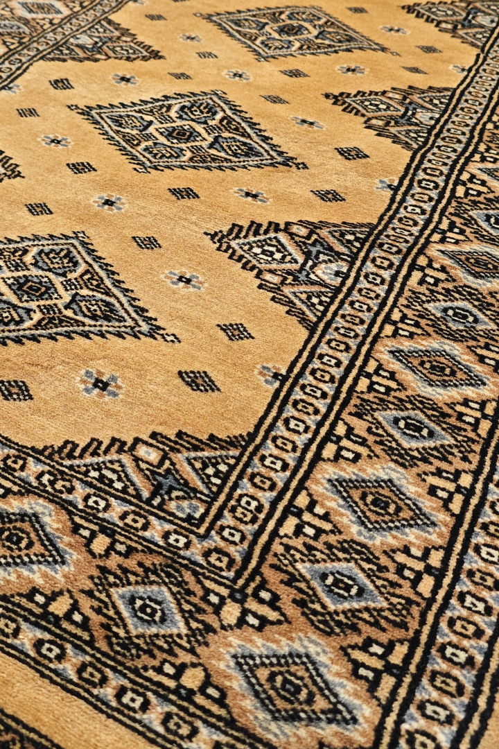 Honey Gold and Espresso Jaldar Diamond Medallion, Hand-Knotted Wool Rug