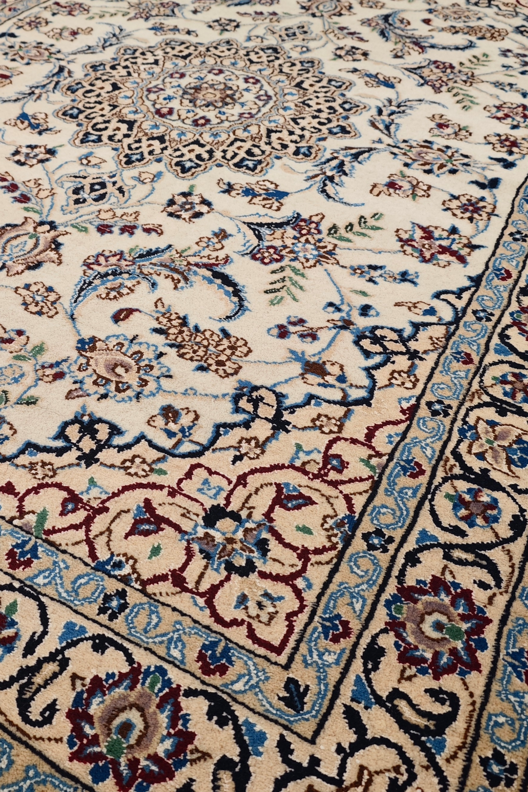 Ivory Medallion Persian Nain, Hand-Knotted Wool Rug