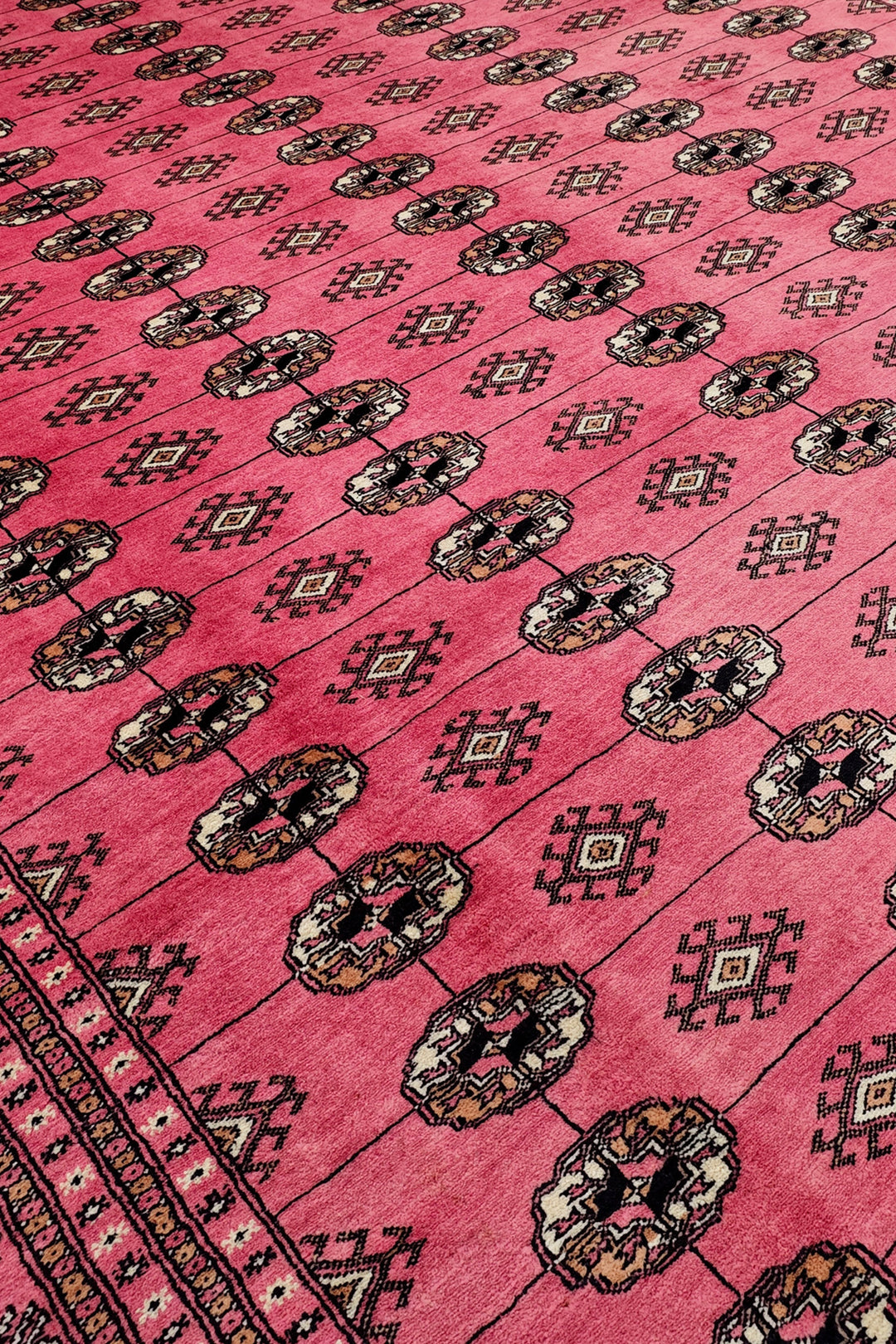 Rose Pink Turkmen Gül Bokhara Rug, Hand-Knotted Pakistani Wool