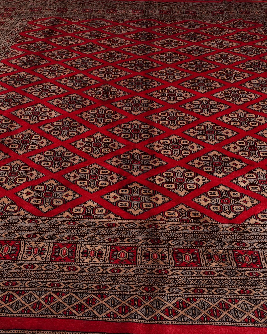 Red Diamond Pakistani Jaldar, Hand-Knotted Wool Rug