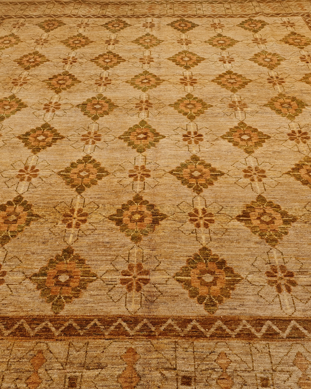 Gold Pakistani Jaldar, Hand-Knotted Wool Rug