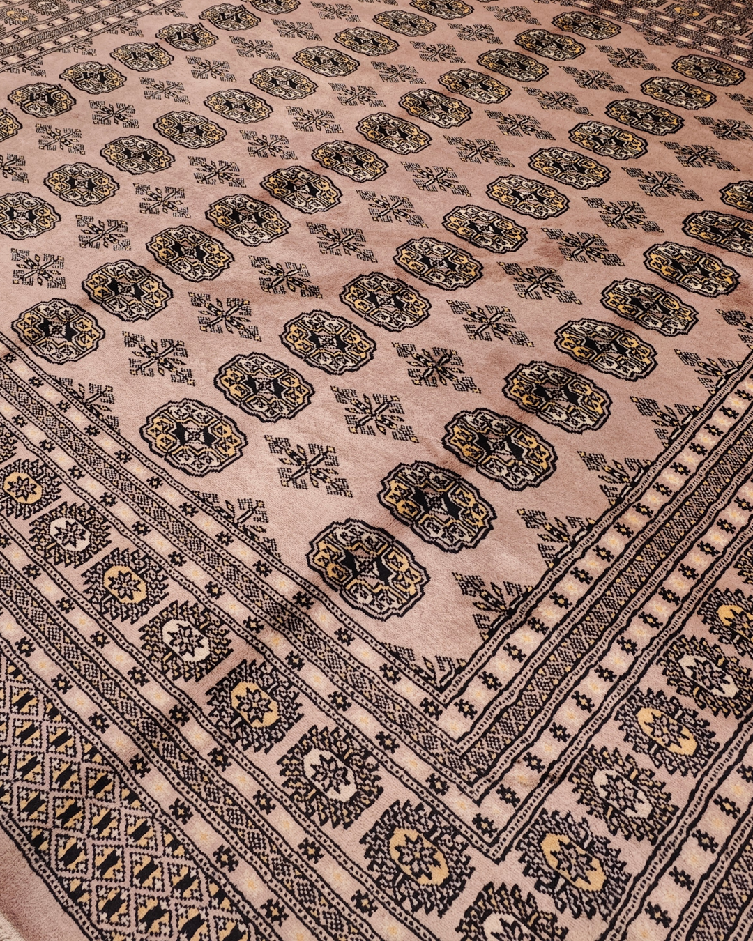 Taupe Pakistani Jaldar, Hand-Knotted Wool Rug