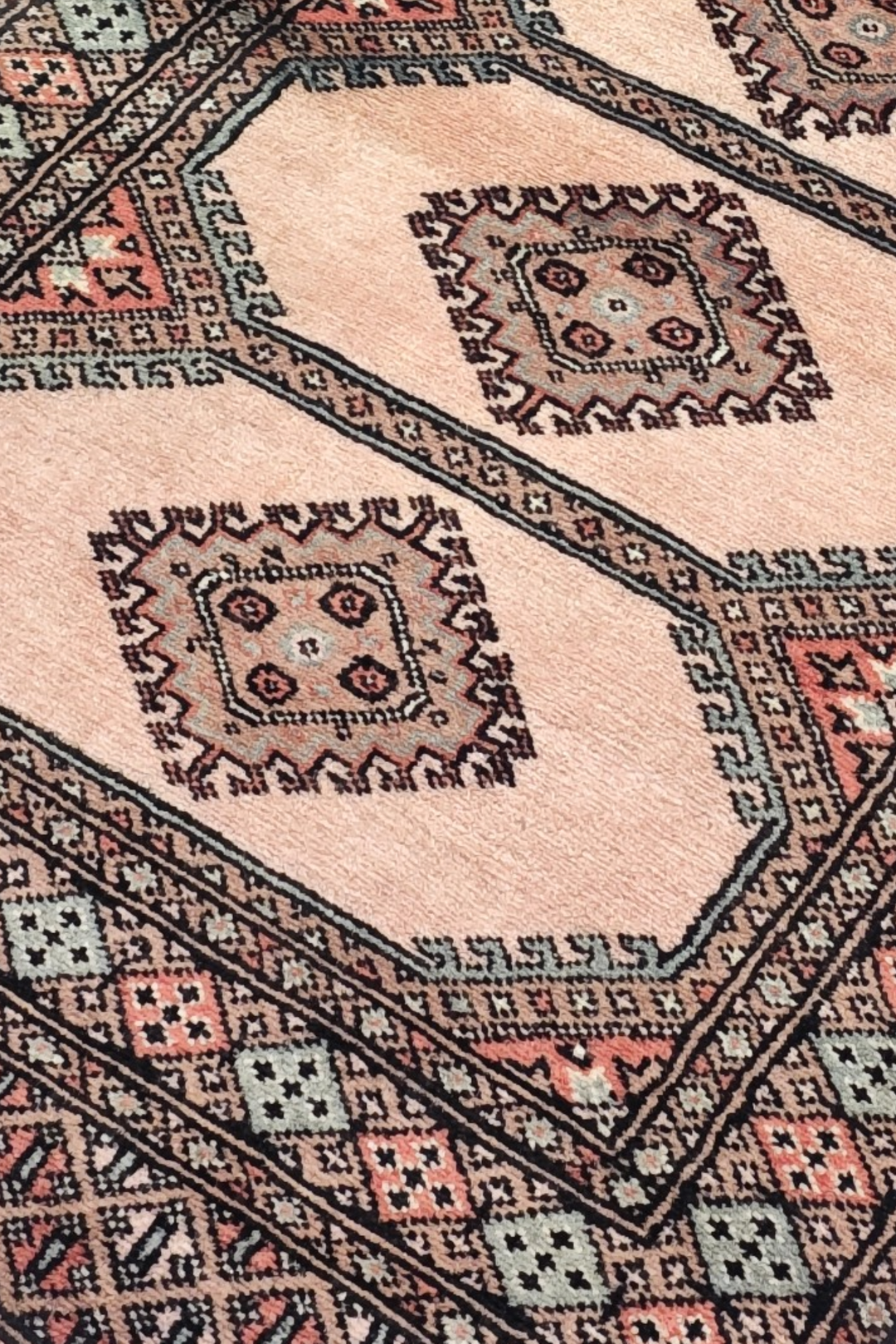 Pale Peach Octagon Jaldar