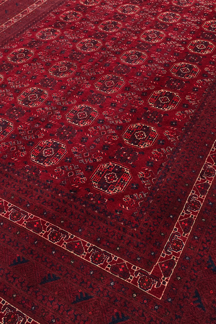 Wine Red Turkmen Gül Khal Mohammadi Rug, Hand-Knotted Wool