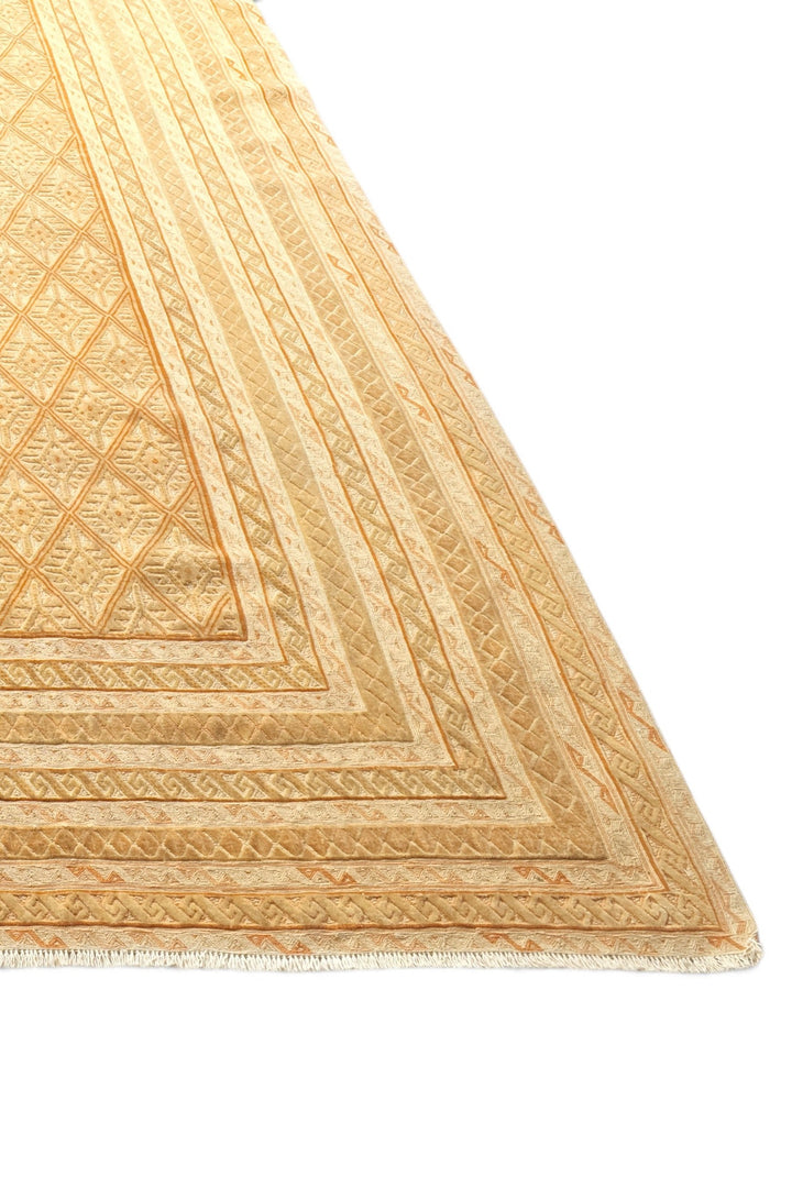 Pale Gold and Cream Diamond Lattice Kilim, Hand-Woven Wool