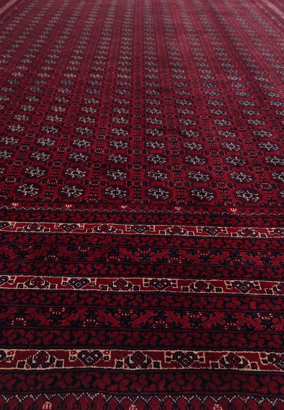 Deep Wine Khoja Roshnai, Hand-Knotted Wool Rug