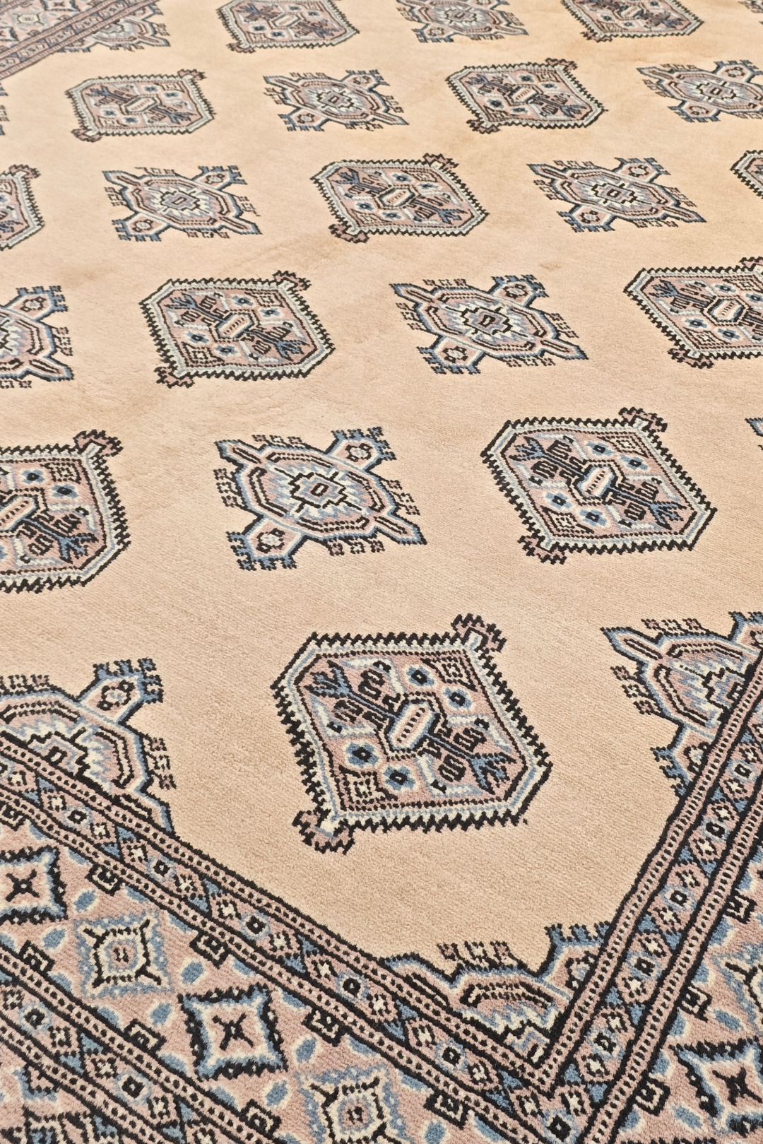 Ivory and Slate Grey Jaldar Diamond Gül, Hand-Knotted Wool Rug