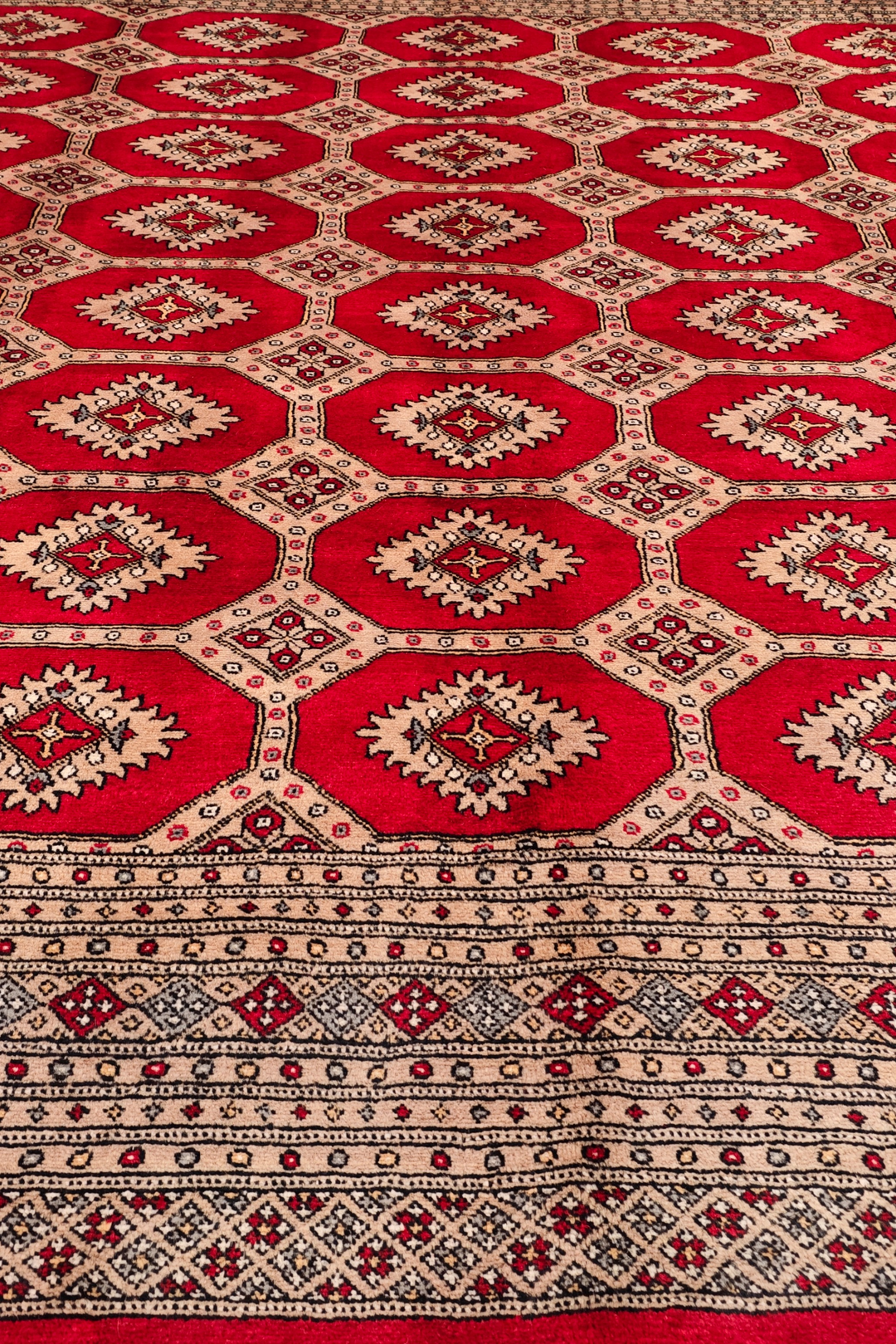 Cherry Red &amp; Cream Turkmen Gül Bokhara Square Rug, Hand-Knotted Pakistani Wool