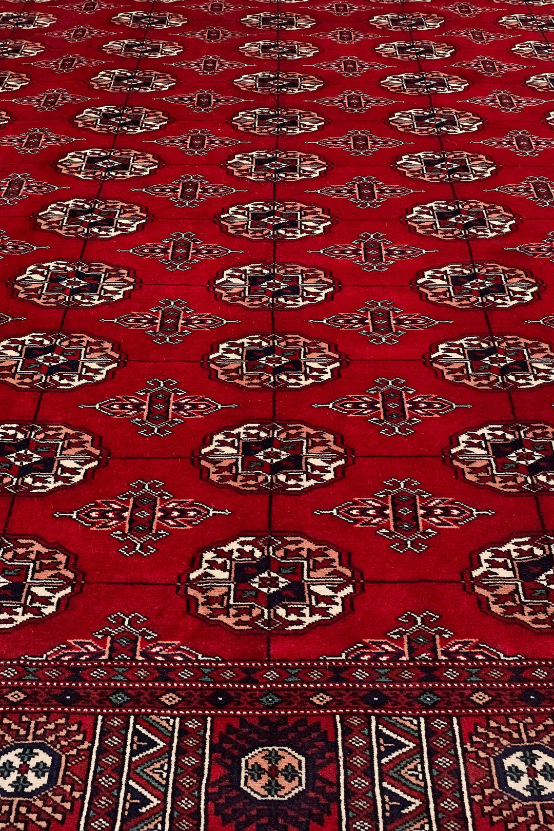 Red Turkmen Gül Bokhara Rug, Hand-Knotted Pakistani Wool