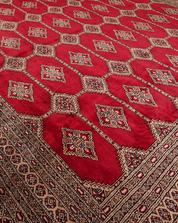 Red Gul Pakistani Jaldar, Hand-Knotted Wool Rug