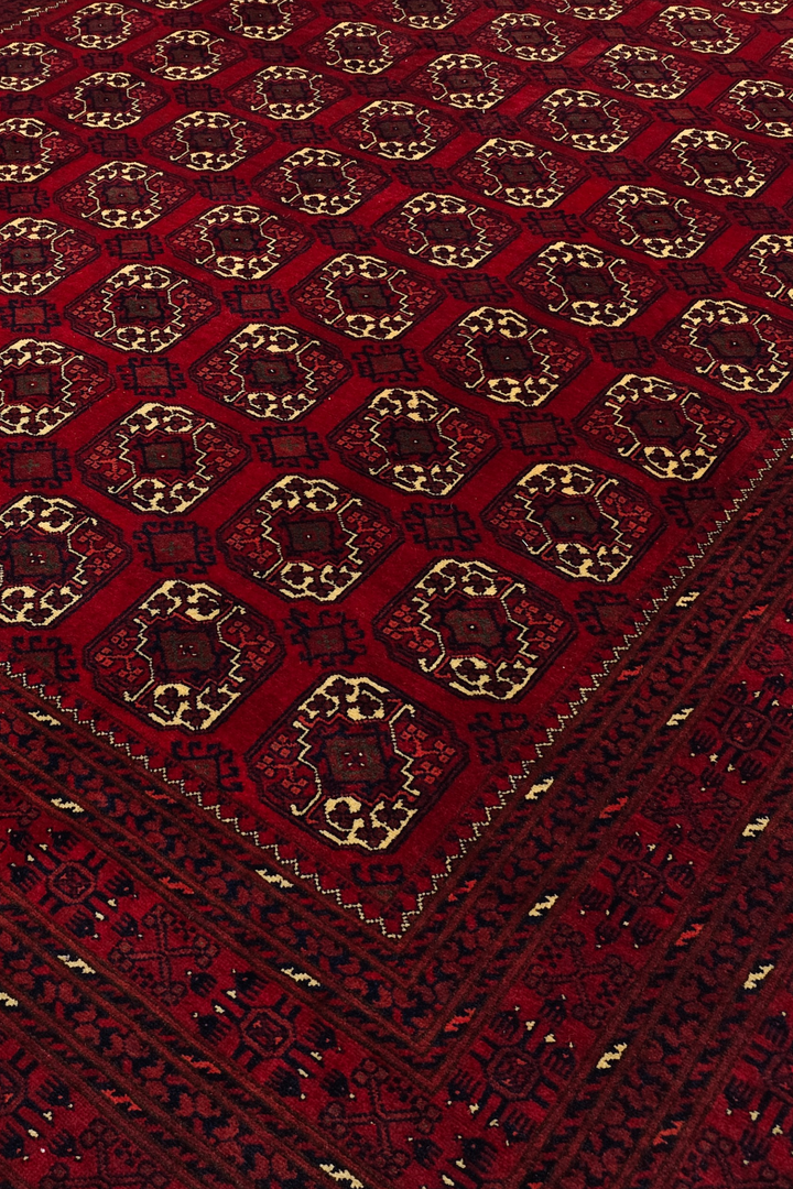 Oxblood Turkmen Gül Bashiri, Hand-Knotted Wool Rug
