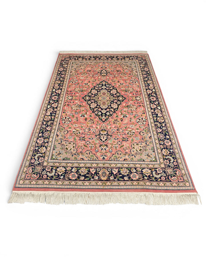 Rose Tabriz Medallion, Hand-Knotted Pakistani Wool Rug