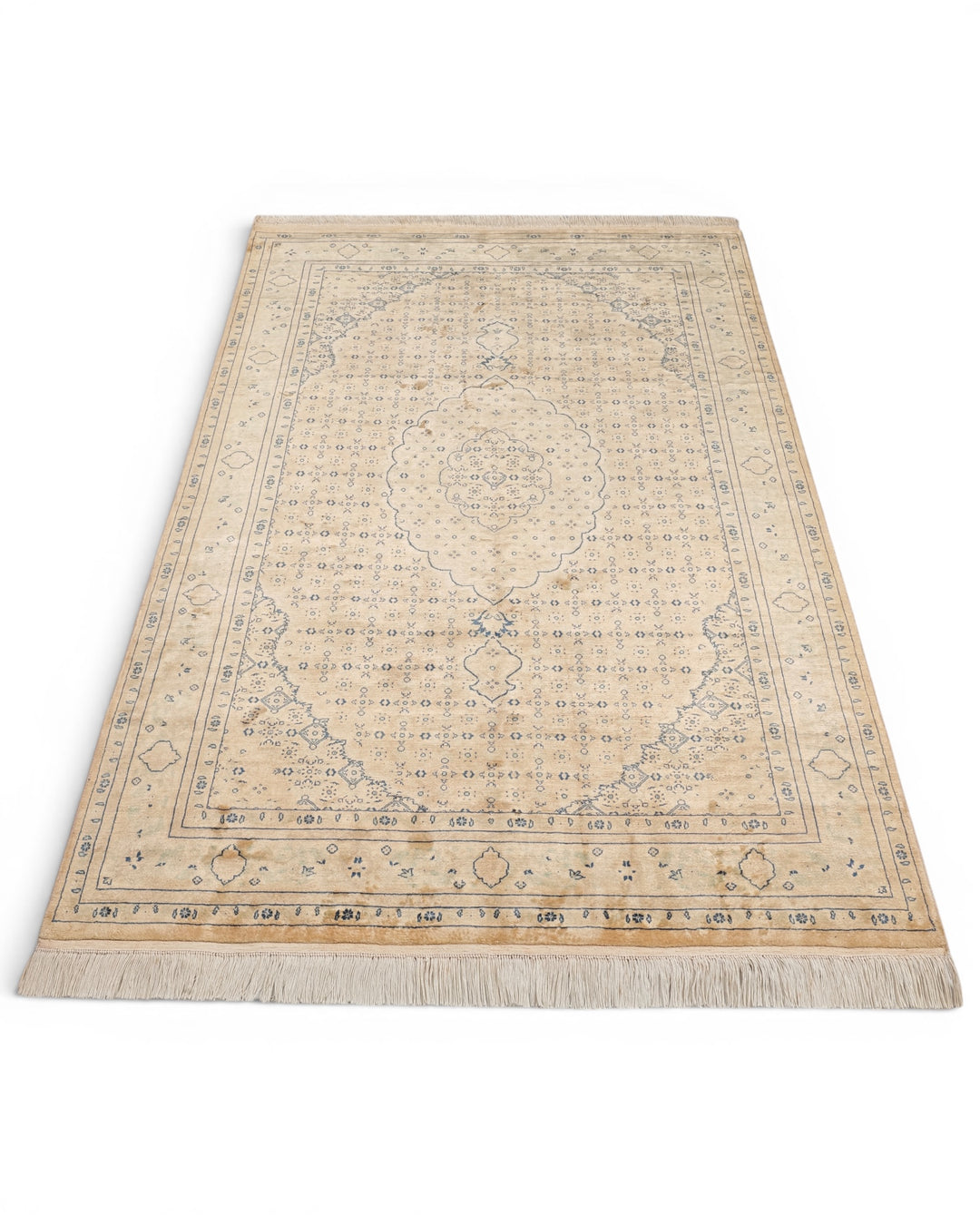 Champagne Mahi Medallion, Hand-Knotted Pakistani Silk Rug