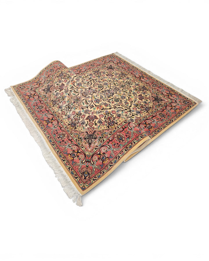 Rose &amp; Ivory Medallion Tabriz, Hand-Knotted Pakistani Wool Rug