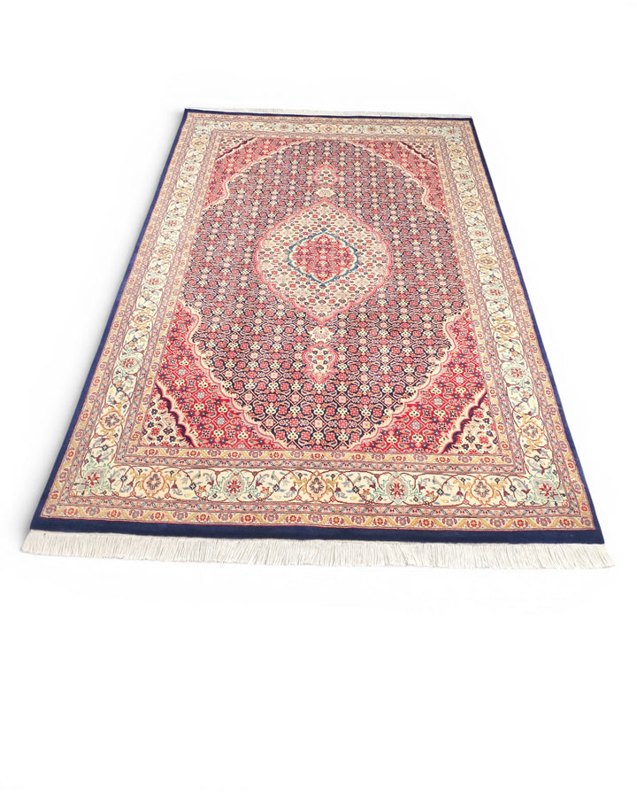 Rosewood Mahi Medallion, Hand-Knotted Pakistani Wool Rug