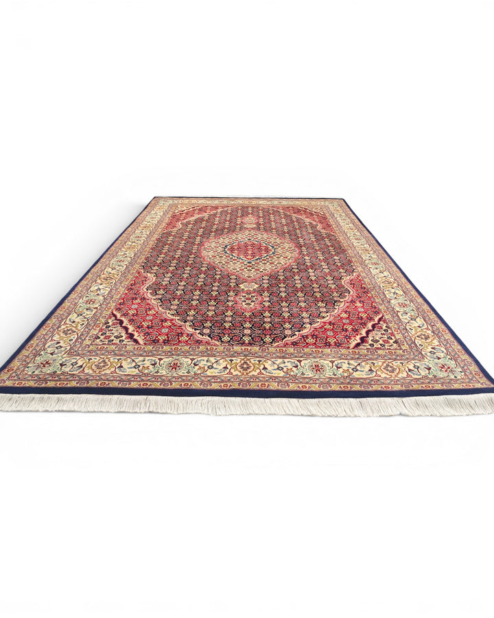 Rosewood Mahi Medallion, Hand-Knotted Pakistani Wool Rug