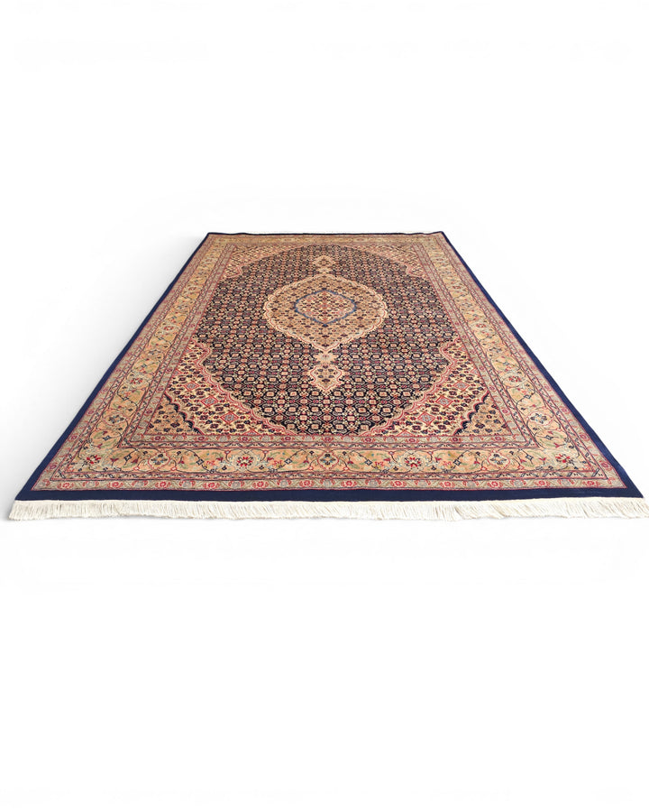 Rose Mahi Medallion, Hand-Knotted Pakistani Wool Rug