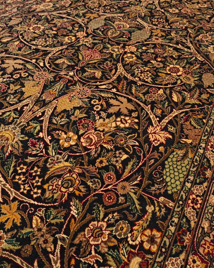Raven Garden Floral, Hand-Knotted Pakistani Wool Rug