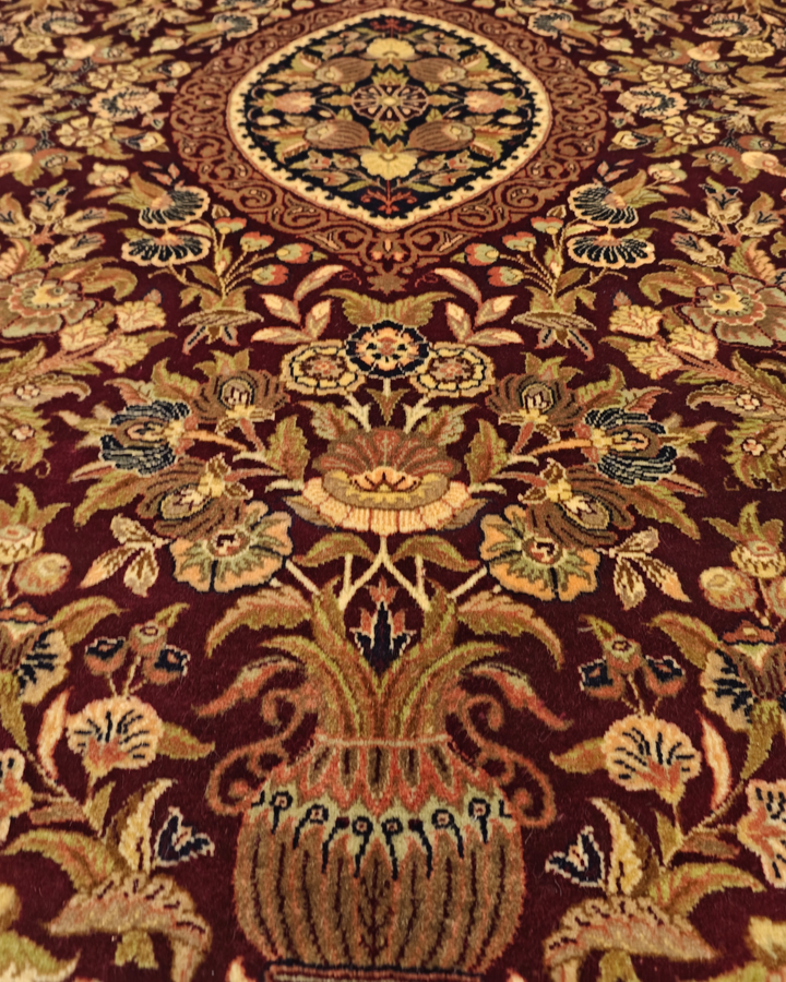 Oxblood Vase Garden Tabriz, Hand-Knotted Pakistani Wool Rug