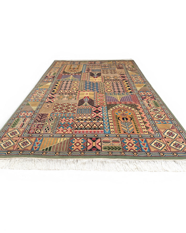 Bakhtiari Garden Panel, Hand-Knotted Pakistani Wool Rug