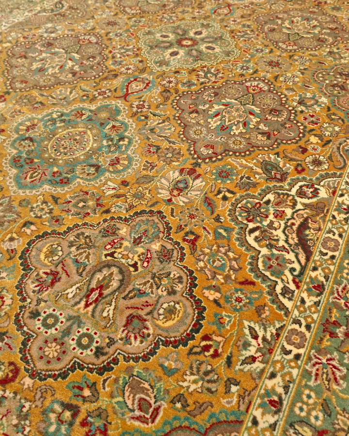 Honey &amp; Sage Garden Panel, Hand-Knotted Pakistani Wool Rug