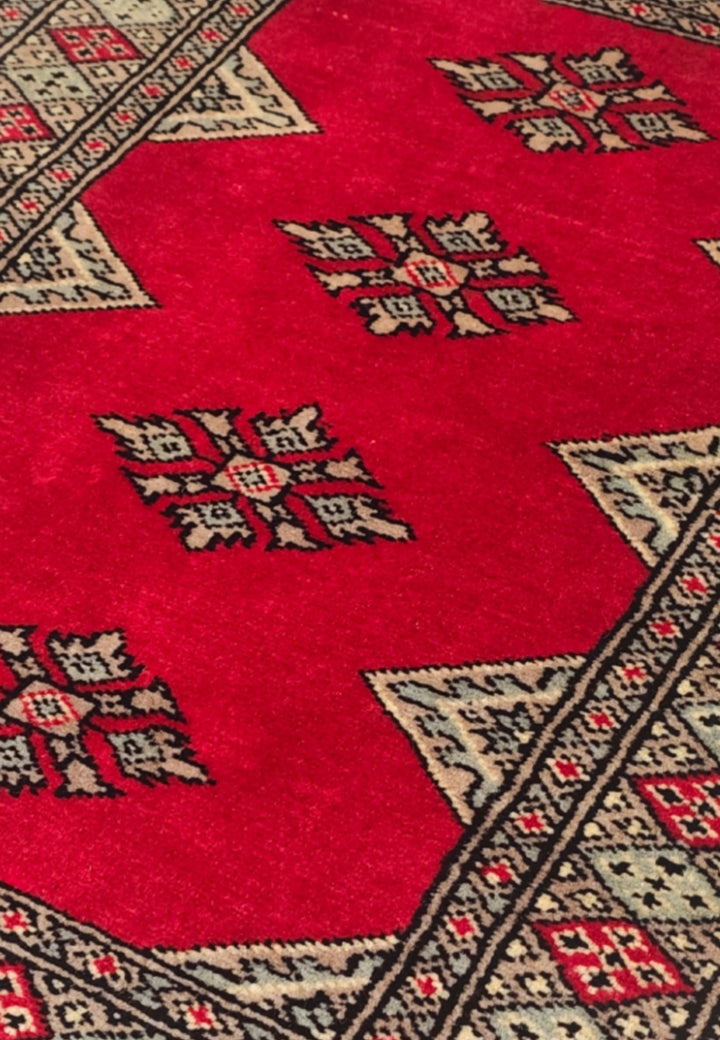 Rose-Red Medallion Pakistani Jaldar, Hand-Knotted Wool Rug