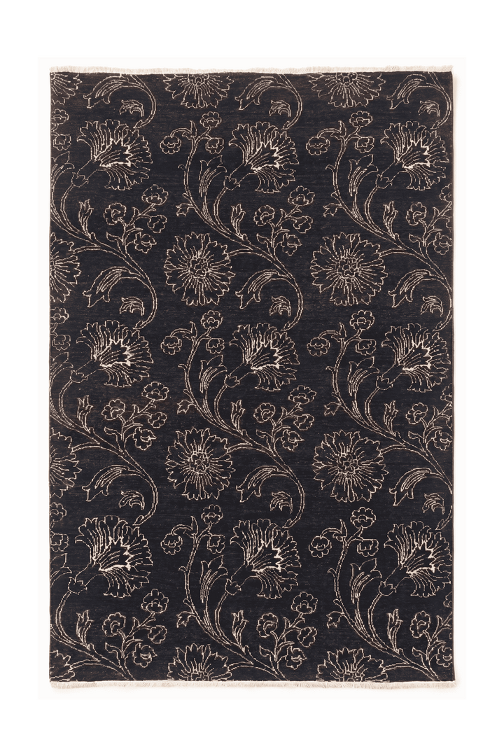 ブラックのギャッベ（花柄） 120×177cm・約1.5畳の手織りウールラグ