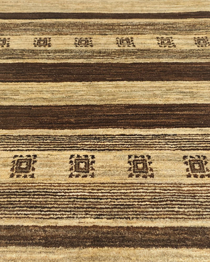 クリームのギャッベ（無地） 手織りラグ 61×89cm（写真6）