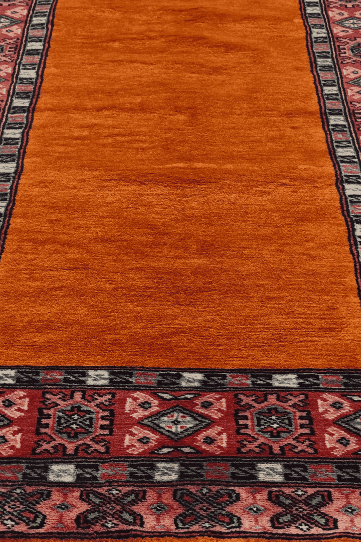 サフランのパキスタン絨毯 高密度（無地） 手織りラグ 78×219cm（写真8）