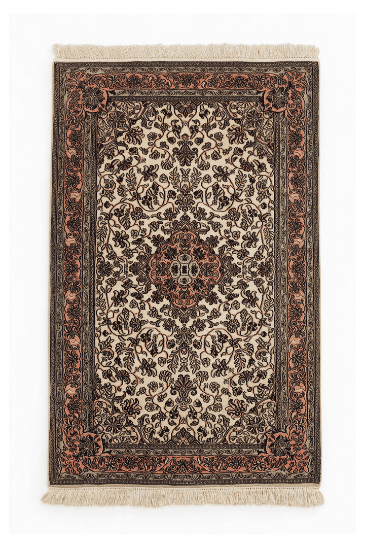 アイボリーのカシミール シルク絨毯（メダリオン柄） 62×96cm・玄関マットの手織りシルクラグ