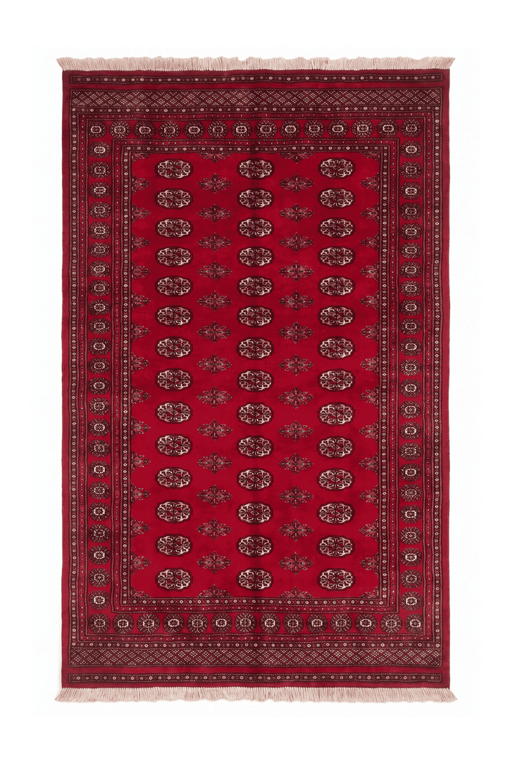 クリムゾンのパキスタン絨毯 ブハラ（ギュル柄） 156×254cm・約2畳の手織りウールラグ