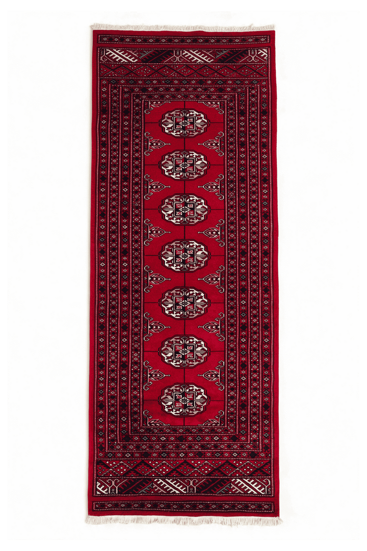 クリムゾンのパキスタン絨毯 ブハラ（ギュル柄） 70×156cm・廊下ランナーの手織りウールラグ
