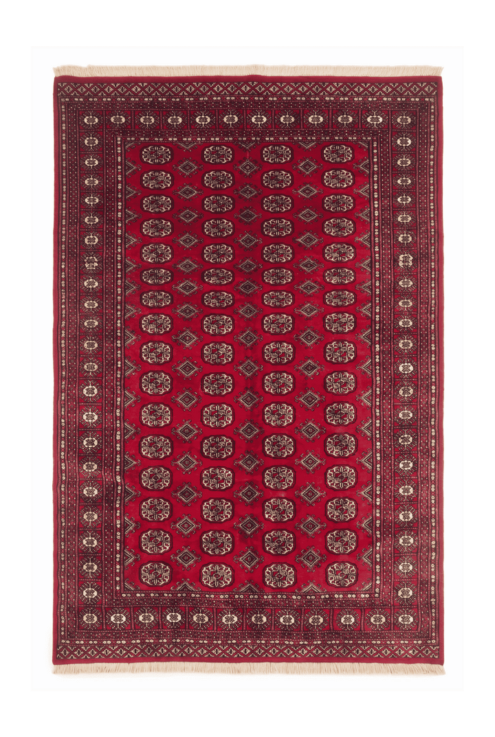 ワインレッドのパキスタン絨毯 ブハラ（ギュル柄） 152×238cm・約2畳の手織りウールラグ